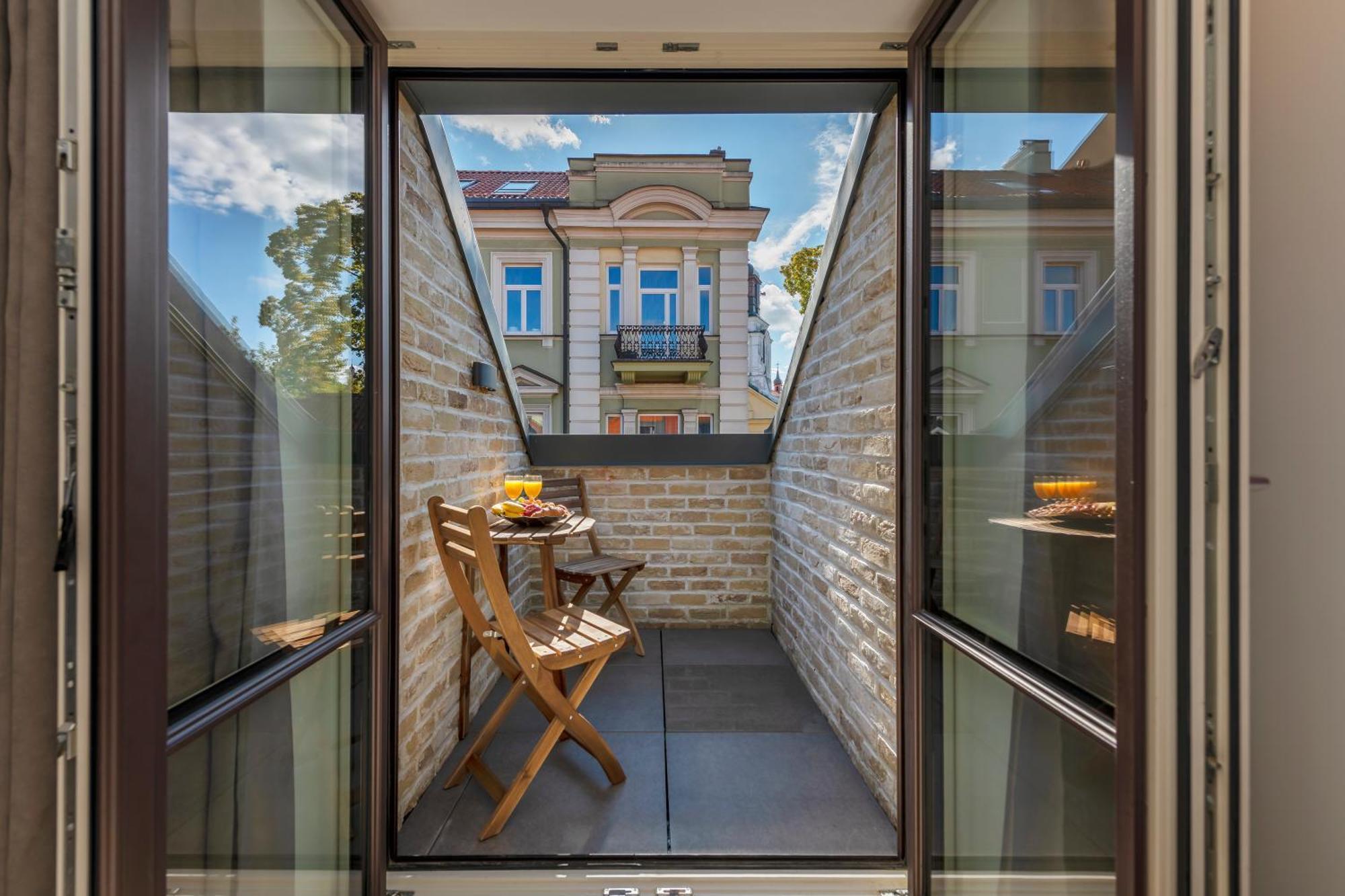 Artsy Exclusive Old Town Residence Gallery Walk 빌뉴스 외부 사진